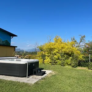 agriturismo-monte-oliveto-lazise.hotelinveneto.com/